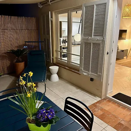 Charming House, Large Private Terrace, Air Conditioning - 