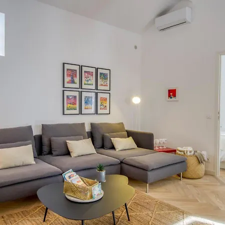 Charming House, Large Private Terrace, Air Conditioning - 