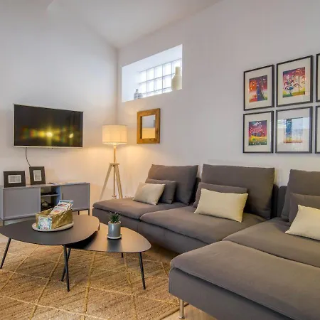 Charming House, Large Private Terrace, Air Conditioning - 