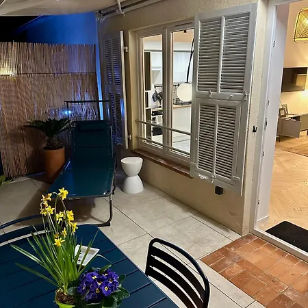 Charming House, Large Private Terrace, Air Conditioning - 