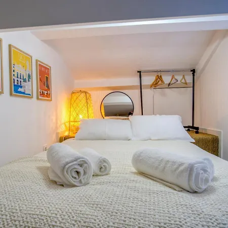 Charming House, Large Private Terrace, Air Conditioning - 